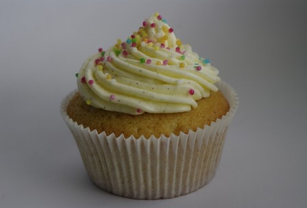 vanilla cupcake
