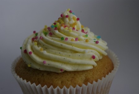 vanilla cupcake
